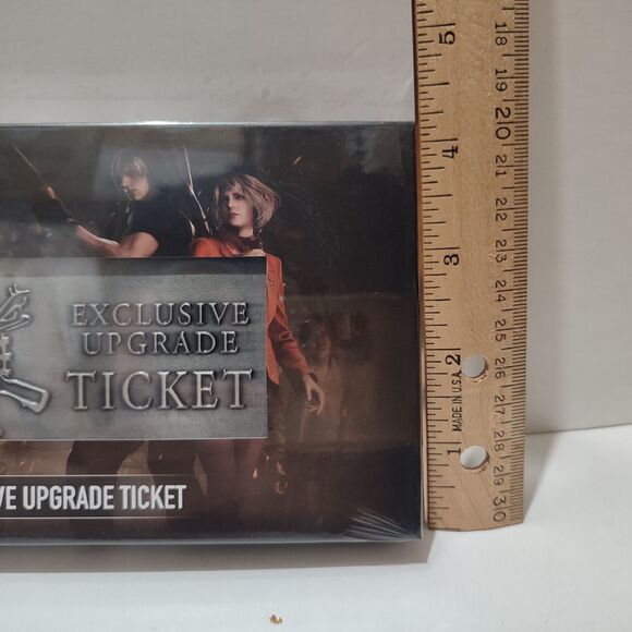 Resident Evil 4 Upgrade Ticket Figurine Bitores Medallion & Ashleys Necklace Set - Picture 5 of 15
